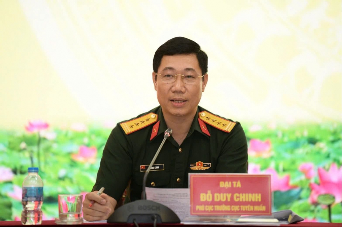 Oberst Do Duy Chinh spricht auf der Konferenz. (Foto: Die Organisatoren)