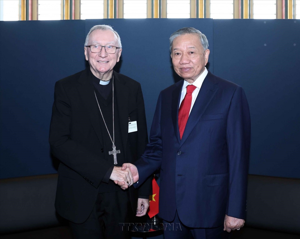 Tổng Bí thư, Chủ tịch nước Tô Lâm gặp Thủ tướng Tòa thánh Vatican, Hồng y Pietro Parolin. Ảnh: Thống Nhất/TTXVN
