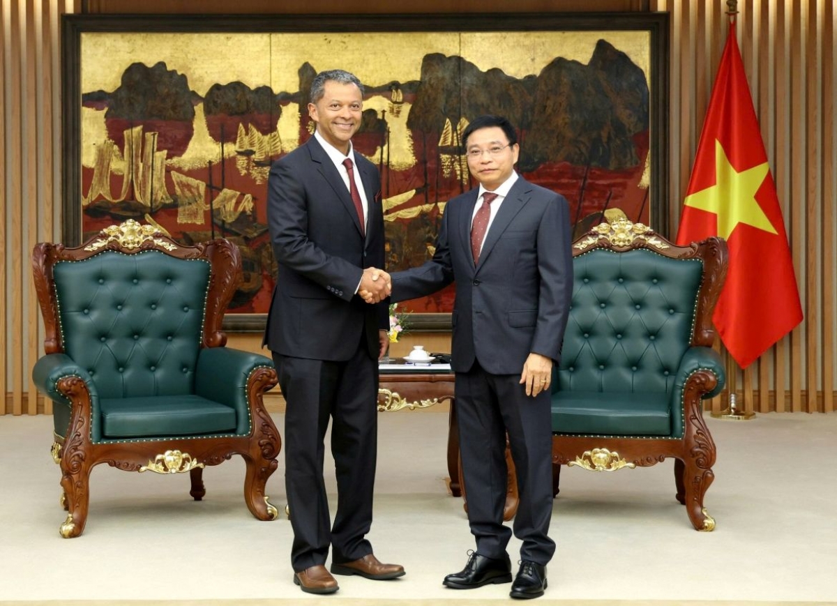 Deputy Prime Minister Nguyen Van Thang receives Linh Austin, Chairman and CEO of the US’s R3 Lithium, in Hanoi on September 21, 2026. (Photo: chinhphu.vn)