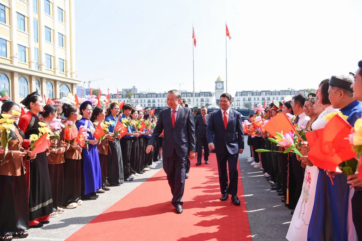 Sekjen sekaligus Presiden To Lam menghadiri upacara pengumuman pembentukan kota Bac Ninh. Foto: Viet Cuong/VOV.