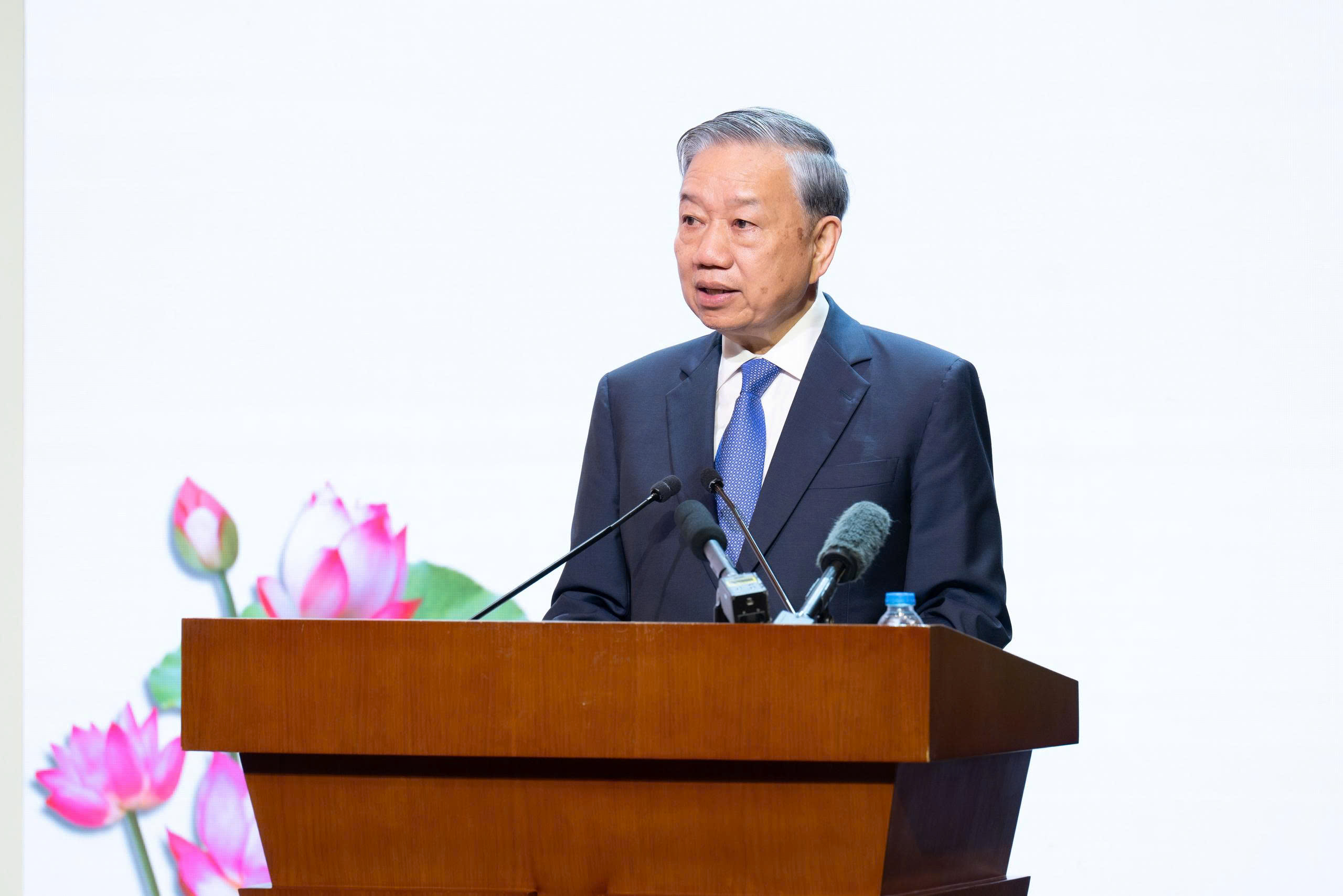 พิธีรำลึกครบรอบ 75 ปีวันก่อตั้งโรงพยาบาลกองทัพส่วนกลาง 108 