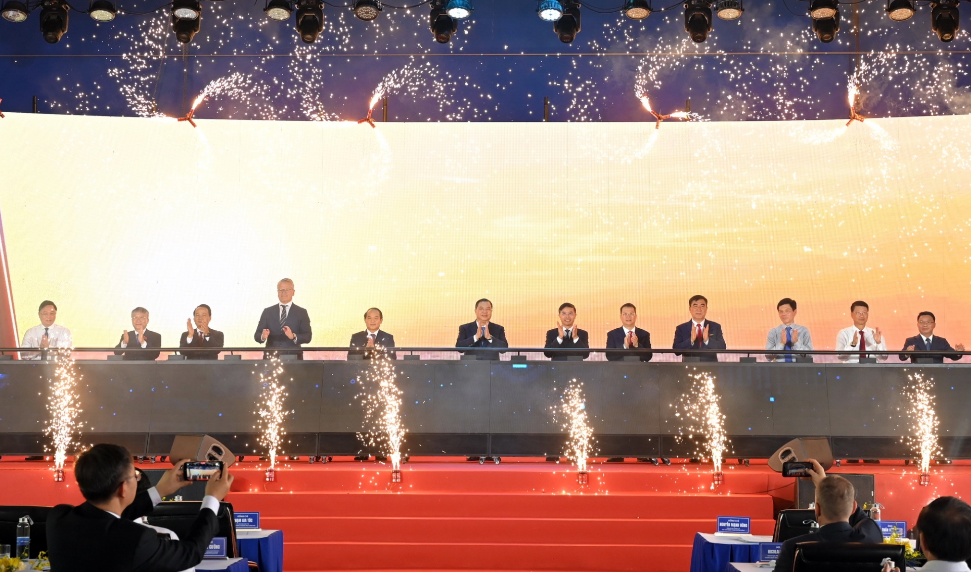 Start des gesamten Investitions- und Bauprojekts für den Containerhafen Lien Chieu