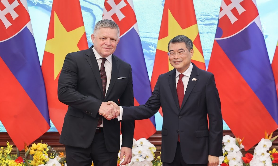 សេចក្តីថ្លែងការណ៍រួមស្តីពីការបង្កើតទំនាក់ទំនងភាពជាដៃគូយុទ្ធសាស្ត្ររវាងវៀតណាមនិងស្លូវ៉ាគី