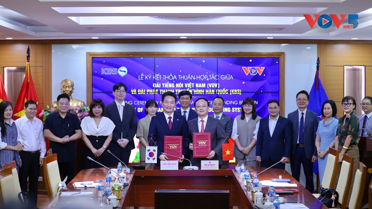 베트남-한국 미디어 협력 강화…VOV-KBS, 방송·언론 분야 업무협약 체결