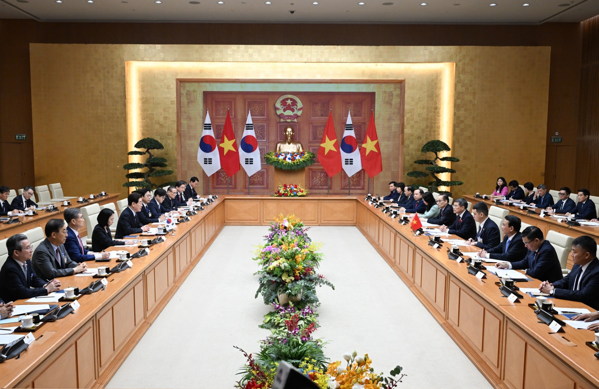 PM Vietnam, Le Minh Hung Lakukan Pertemuan dengan Presiden Republik Korea, Lee Jae Myung