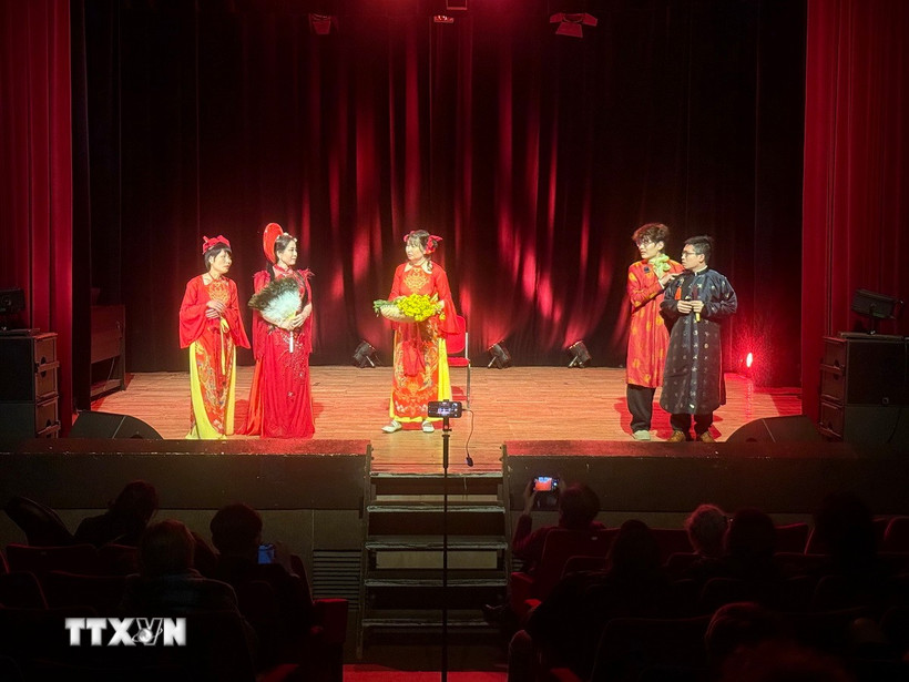 À Châteaudun, la culture vietnamienne s’invite au carnaval