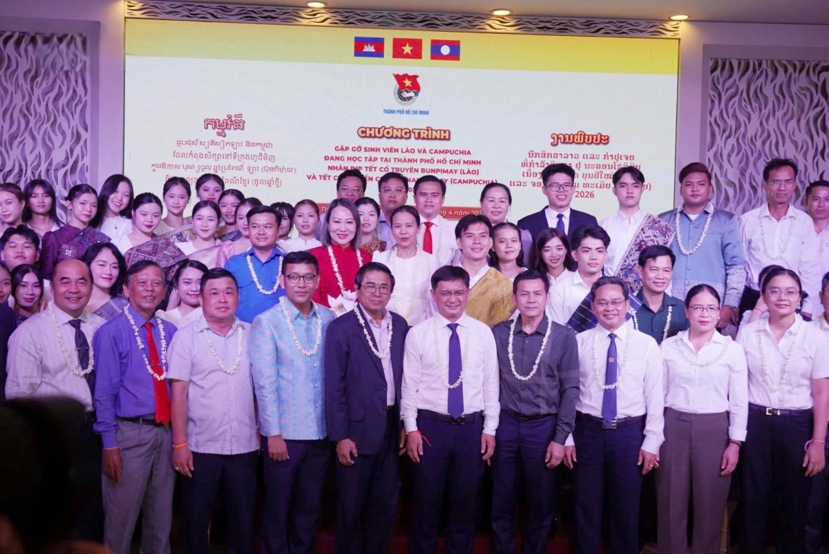 និស្សិតឡាវនិងកម្ពុជា ប្រារព្ធពិធីចូលឆ្នាំថ្មីប្រពៃណីយ៉ាងកក់ក្តៅនៅទីក្រុងហូជីមិញ