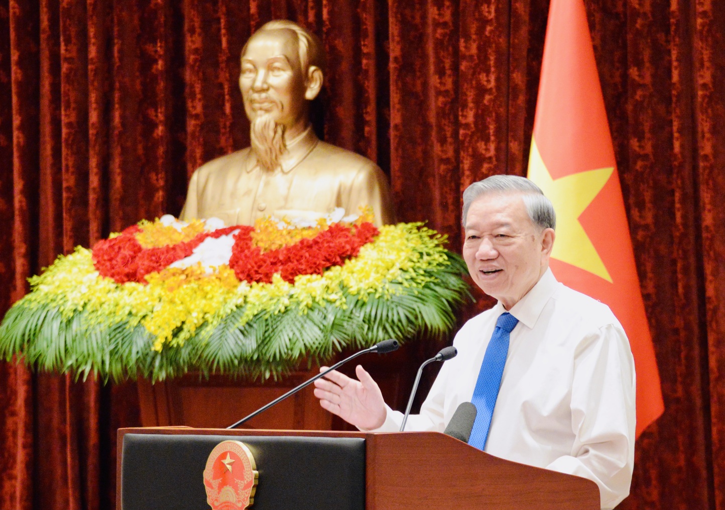 លោក​អគ្គលេខាបក្ស ប្រធានរដ្ឋ តូ ឡឹម៖ ការអភិរក្សវប្បធម៌ត្រូវផ្សារភ្ជាប់នឹងការអភិវឌ្ឍមុខ​របរ​ចិញ្ជឹម​ជីវិត