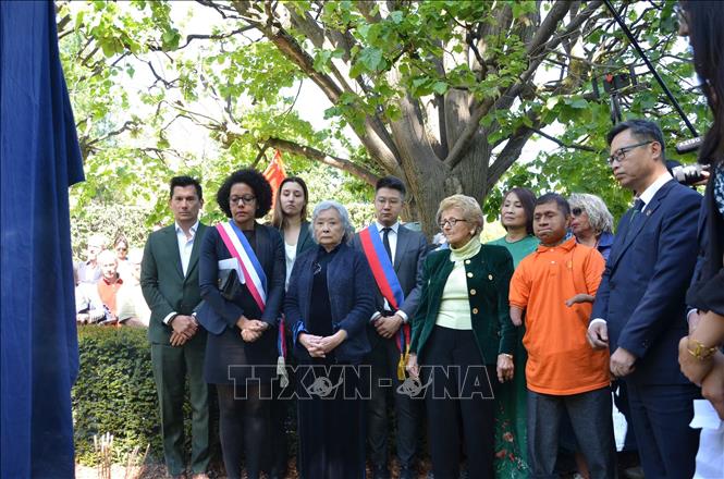 À Paris, un mémorial en hommage aux victimes de l’Agent orange
