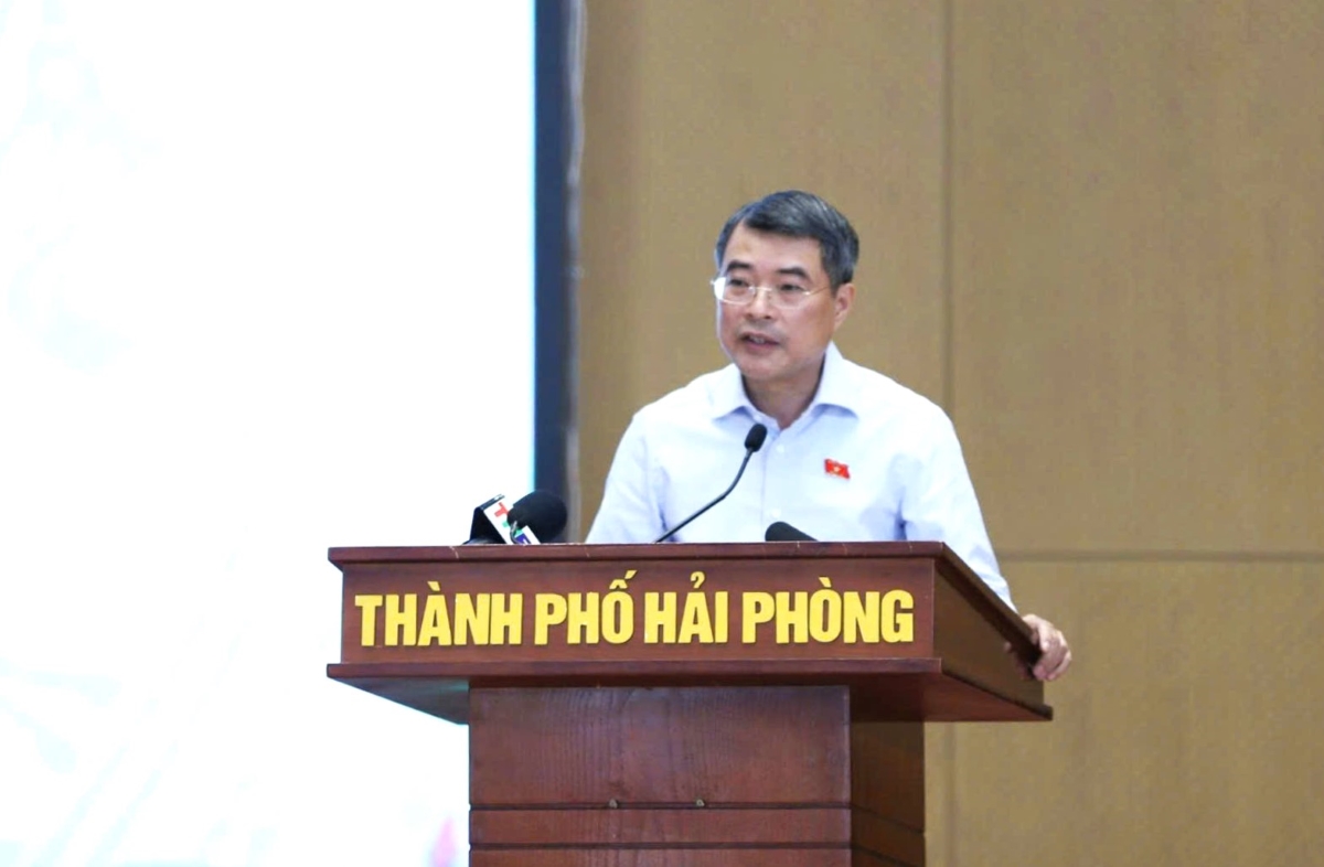 ລັດ​ຖະ​ບານ​ຕັດ​ສິນ​ໃຈ​ຮັກ​ສາ​ເສດ​ຖະ​ກິດ​ມະ​ຫາ​ພາກ​ເປັນ​ປົກ​ກະ​ຕິ, ຄວບ​ຄຸມ​ໄພ​ເງິນ​ເຟີ້