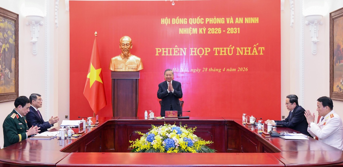 เลขาธิการใหญ่พรรค ประธานประเทศ โตเลิม เป็นประธานการประชุมสภากลาโหมและความมั่นคง