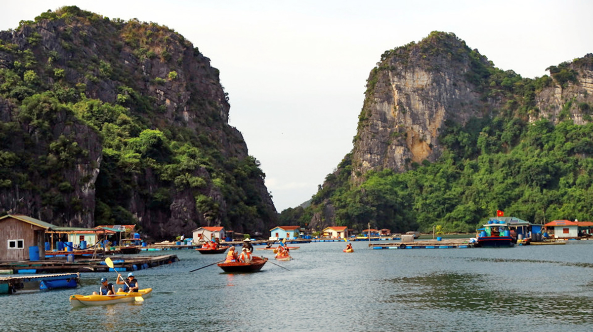 Aldea flotante de Vung Vieng: un remanso de paz en el corazón de un patrimonio natural