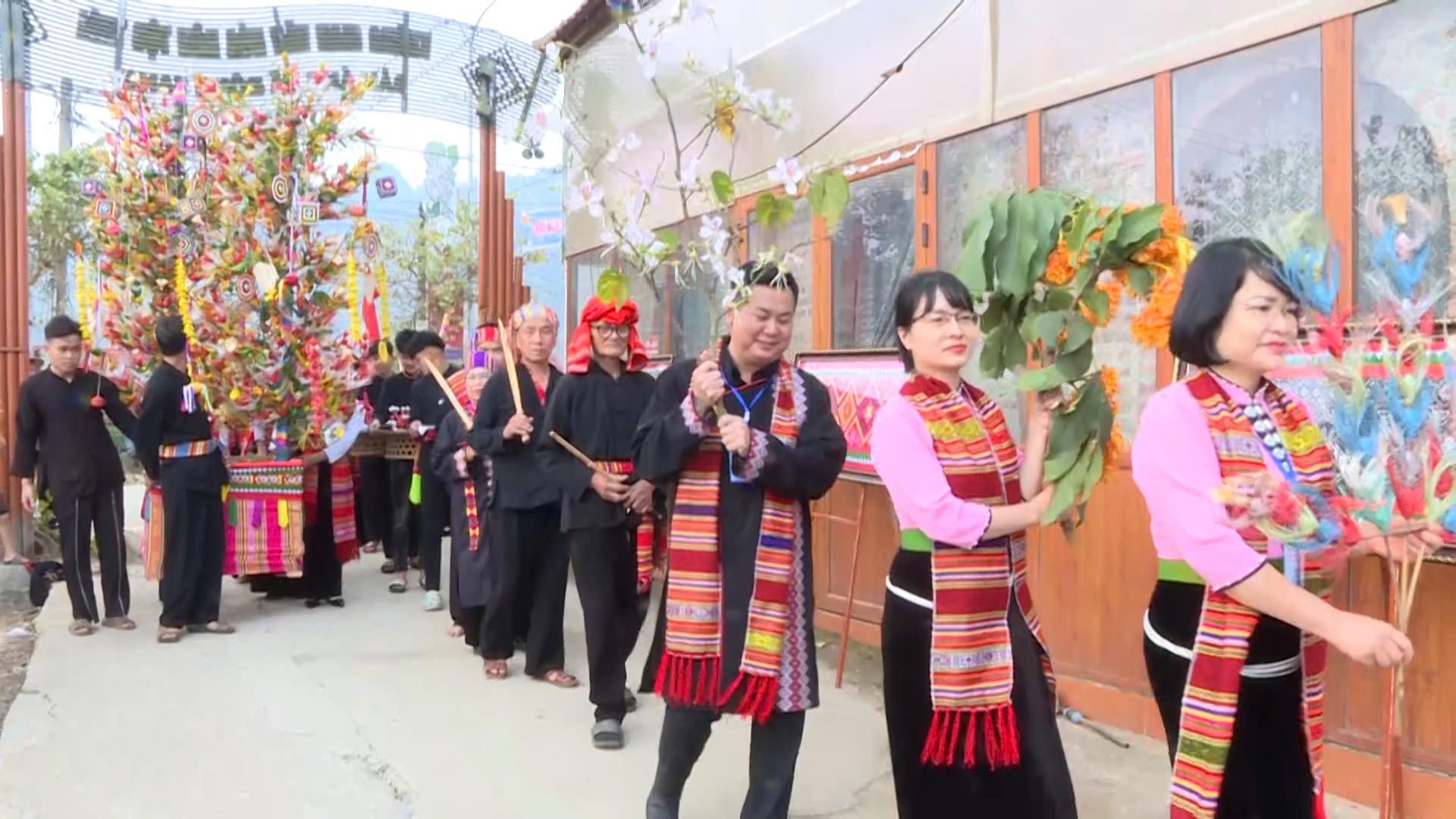 Hari Budaya Etnis-etnis Vietnam: Mempromosikan Nilai-nilai Tradisional Hari Budaya Etnis-etnis Vietnam