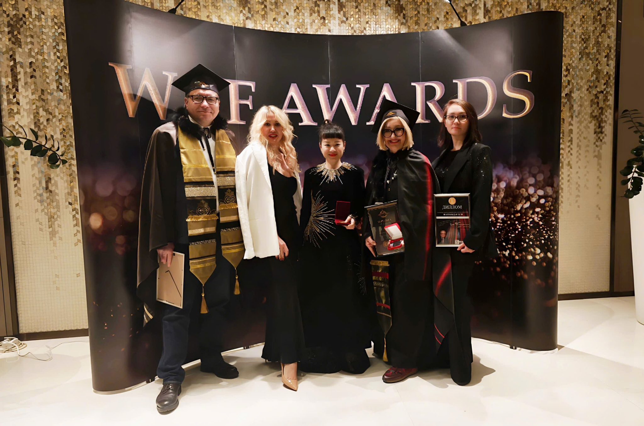 Модельер Линь Мун и дело продвижения вьетнамской моды в России