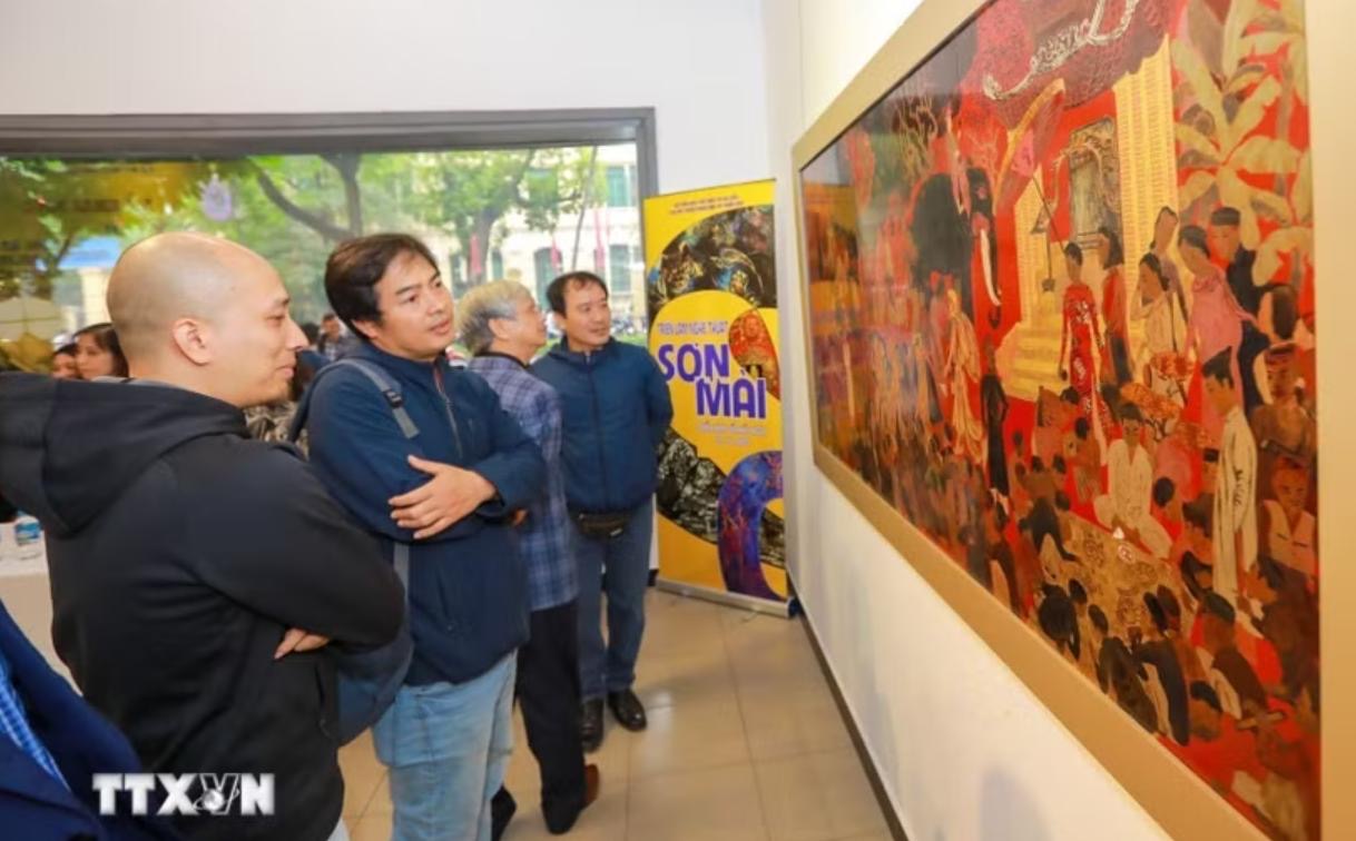 ベトナム イタリアの国際芸術展に初参加