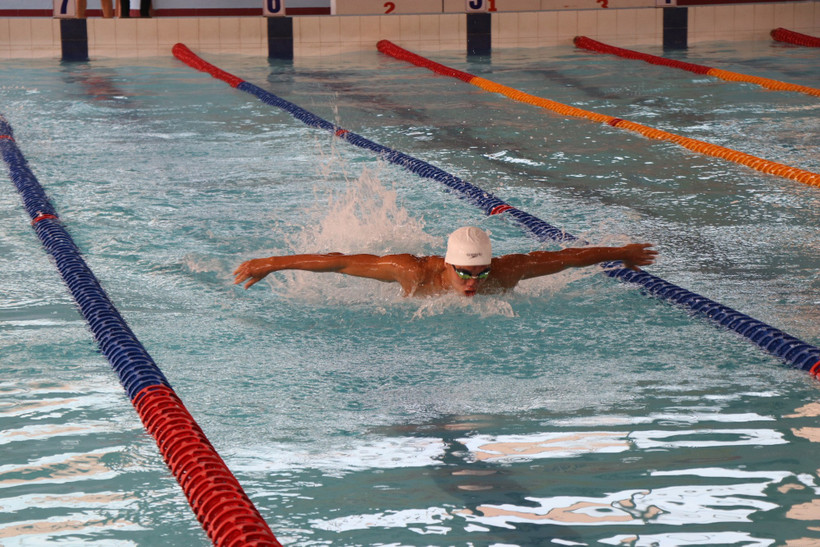 Viele neue Rekorde bei den nationalen Schwimmmeisterschaften 2026
