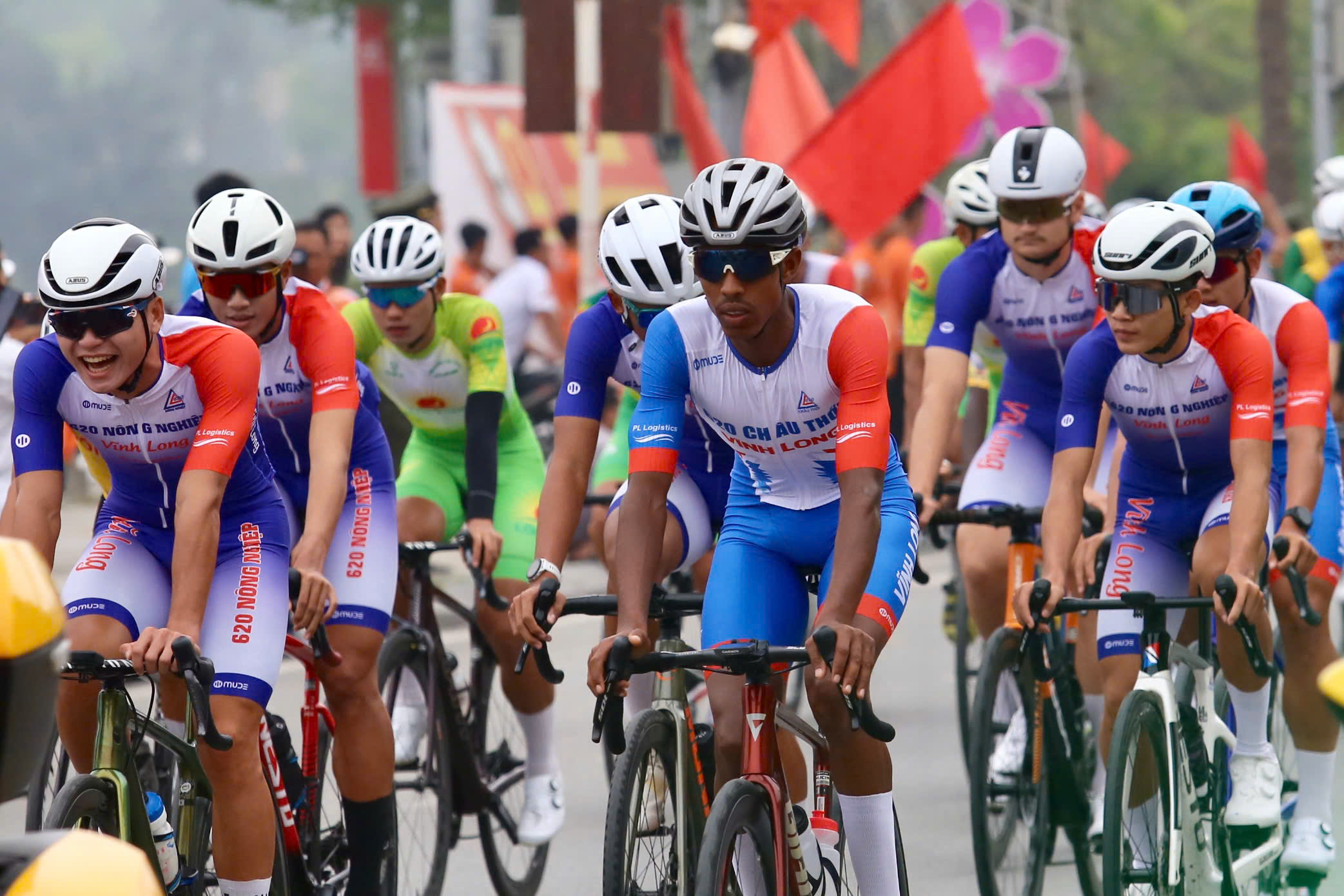 Startschuss für Radrennen um Fernsehsender-Pokal von Ho-Chi-Minh-Stadt 2026