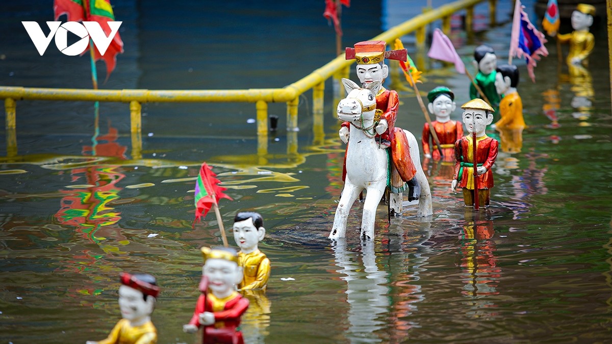 Hông Phong, village des marionnettes sur l'eau