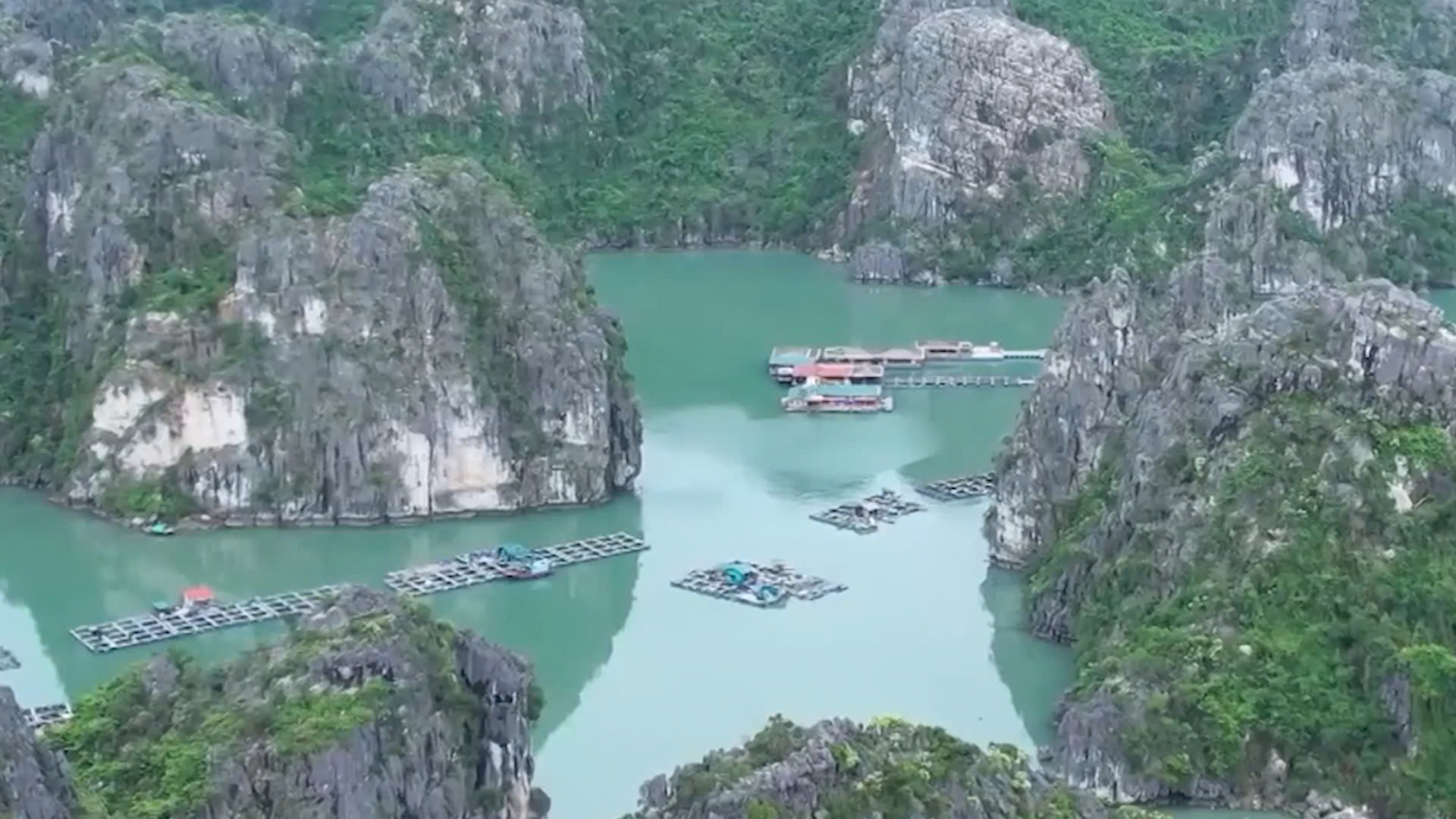 À la découverte de Vung Viêng, joyau paisible de la baie d’Ha Long