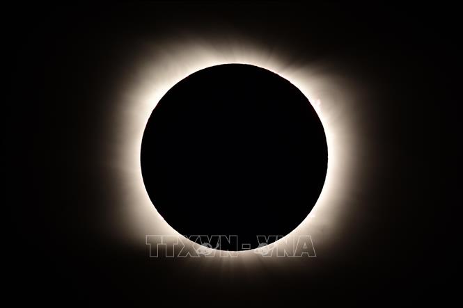 España se prepara para el primer eclipse solar total en más de un siglo