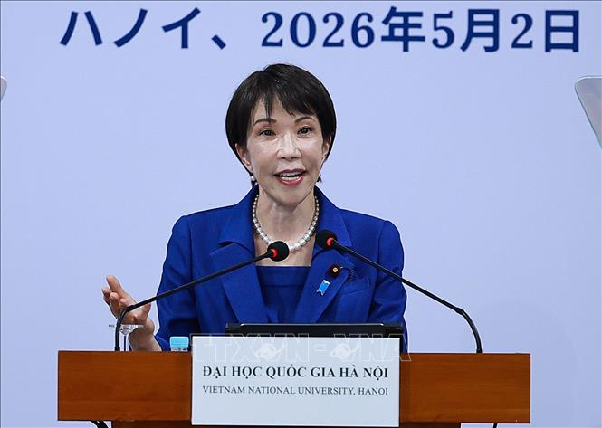 Japans Premierministerin Takaichi Sanae hält Rede an der Nationaluniversität Hanoi