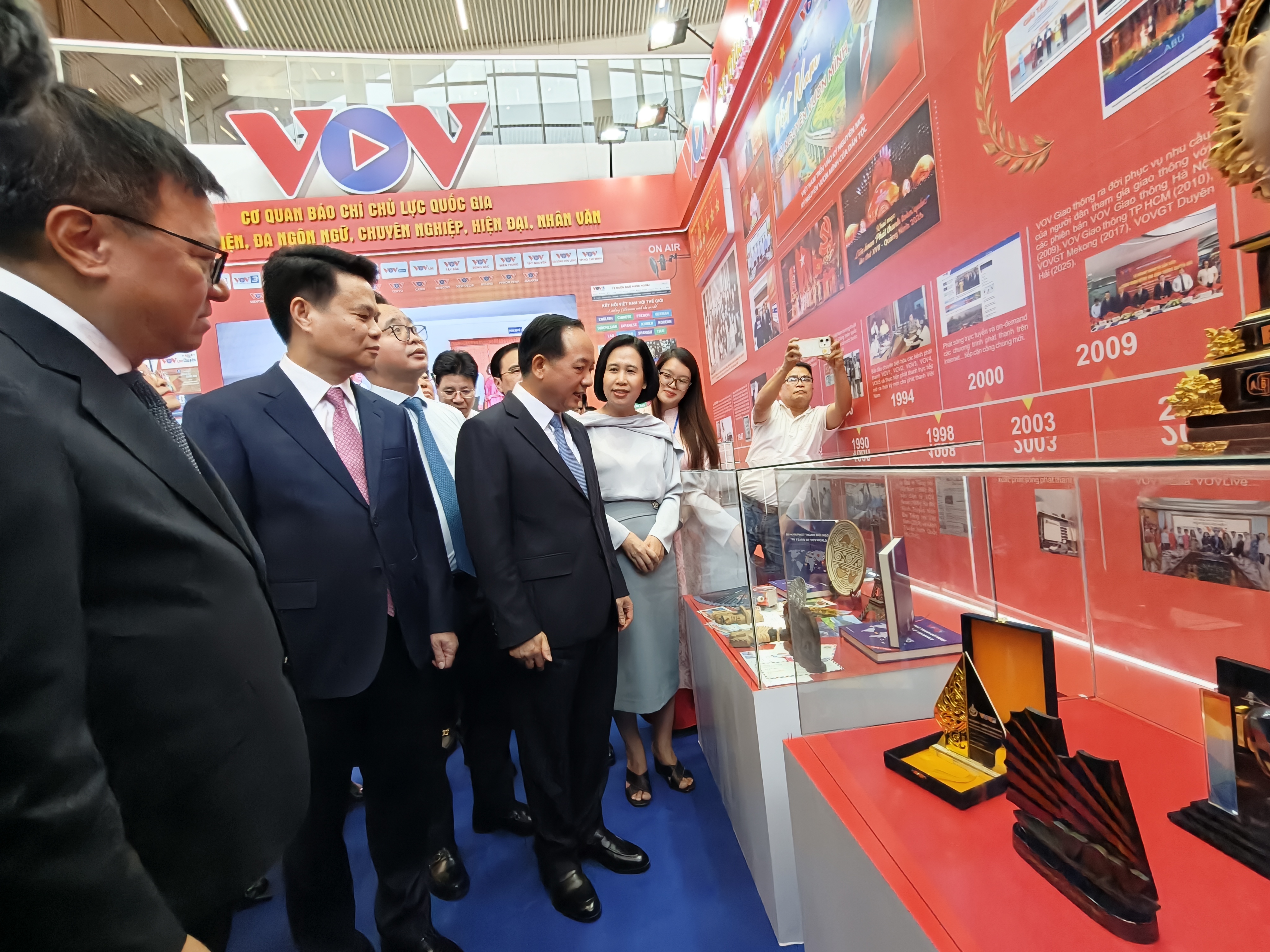 สื่อมวลชนเป็นอาวุธที่แหลมคมของงานด้านแนวคิดและการรณรงค์มวลชน