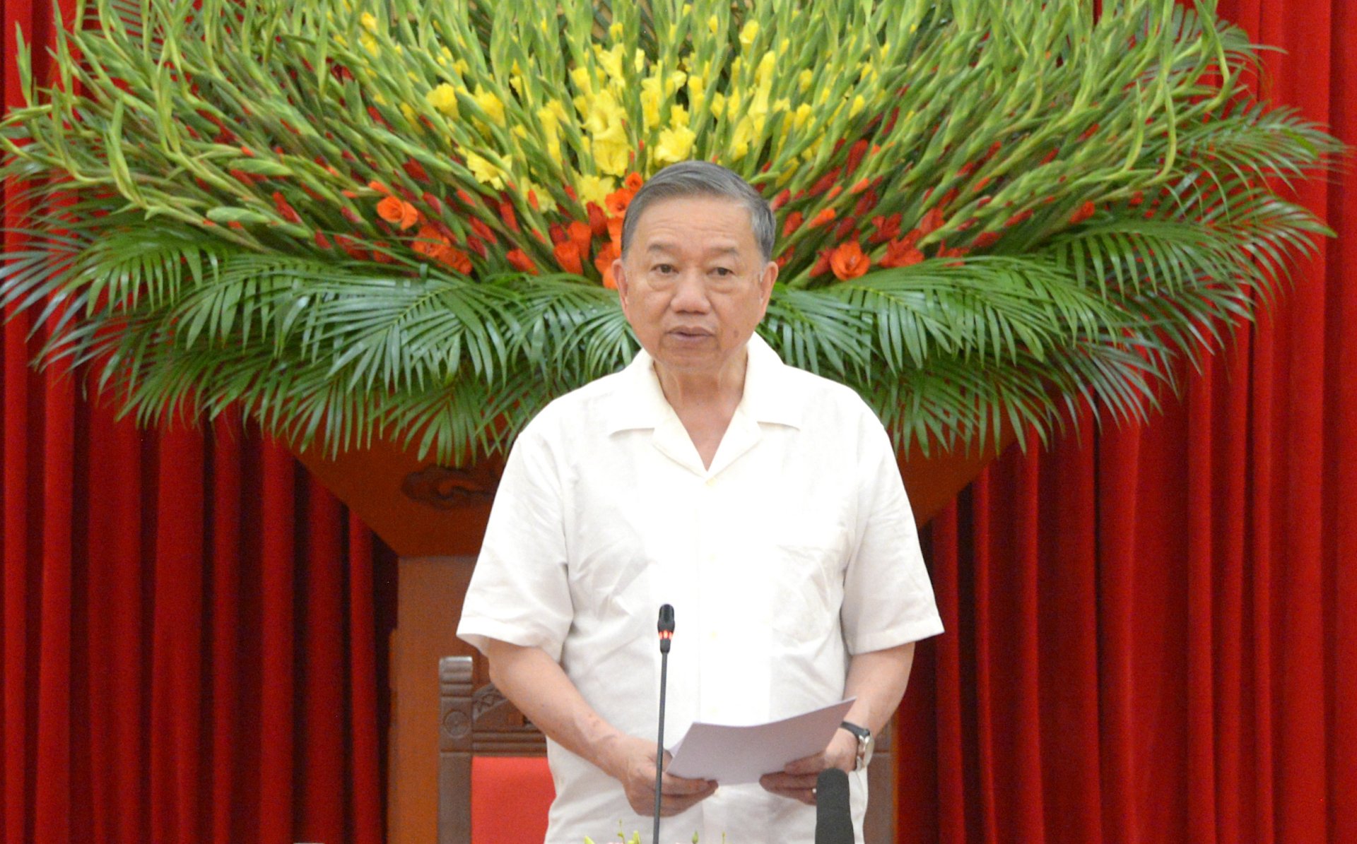 Máximo dirigente de Vietnam aboga por una profunda renovación de los métodos de liderazgo del Partido Comunista de Vietnam