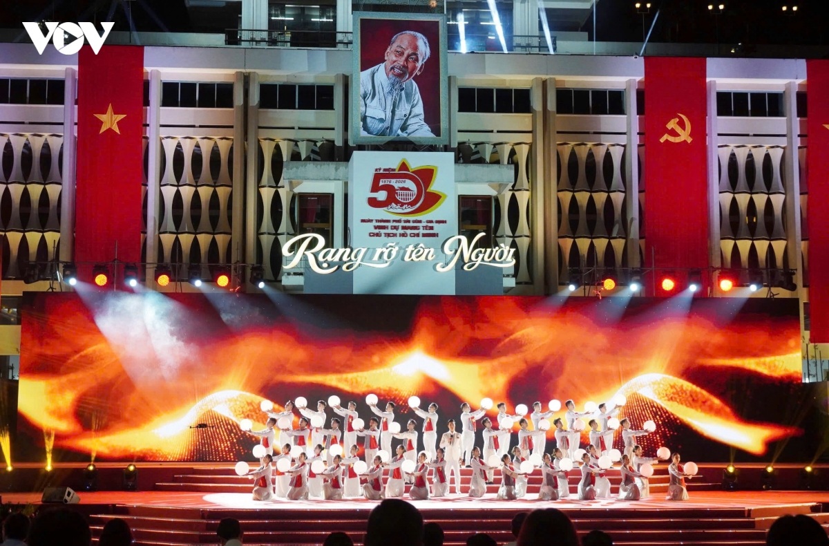 ホーチミン市命名50周年、特別番組で節目を祝う