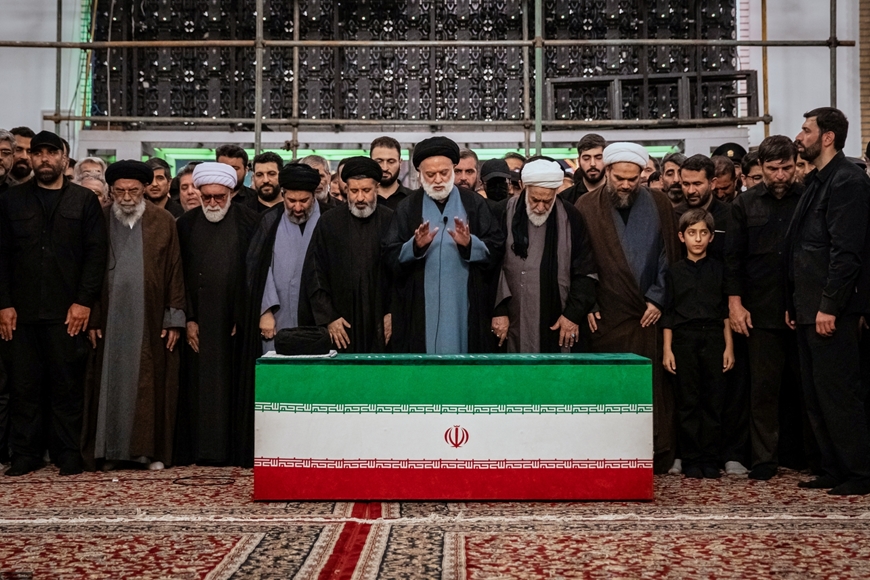 Irán da sepultura al ayatolá Ali Jamenei