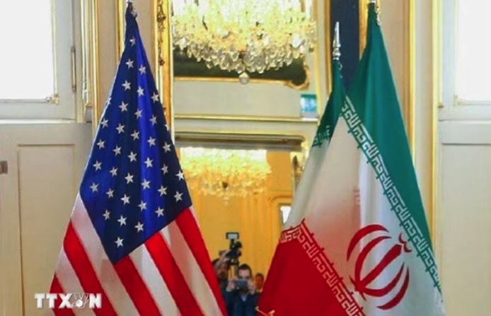 米イラン協議近く再開も、トランプ氏が継続同意　仲介国の外交活発化