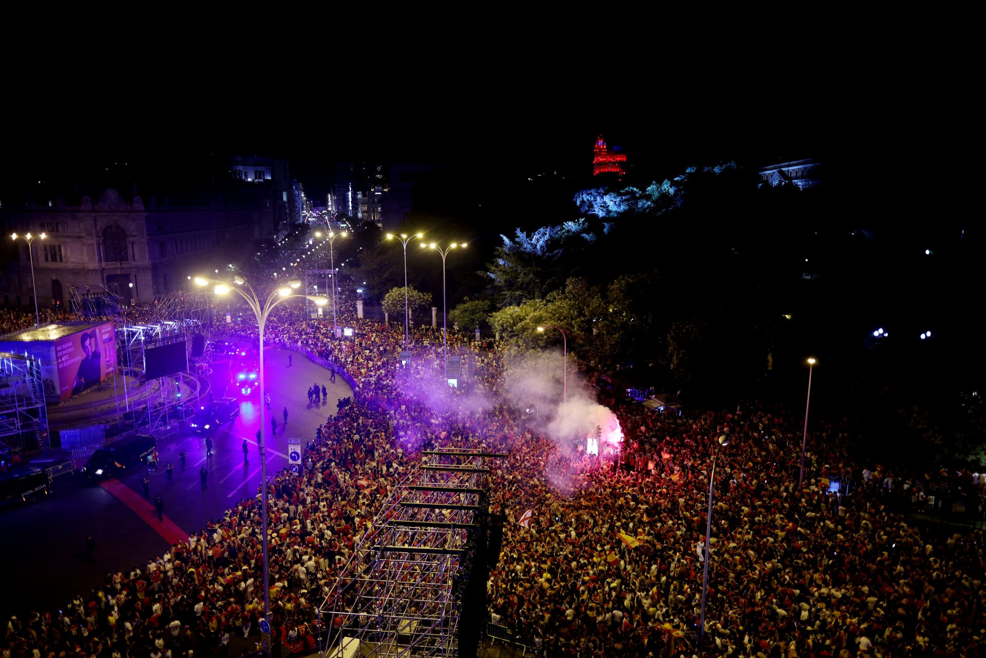 Hinchas españoles estallan de emoción por ser La Roja la nueva campeona del Mundial