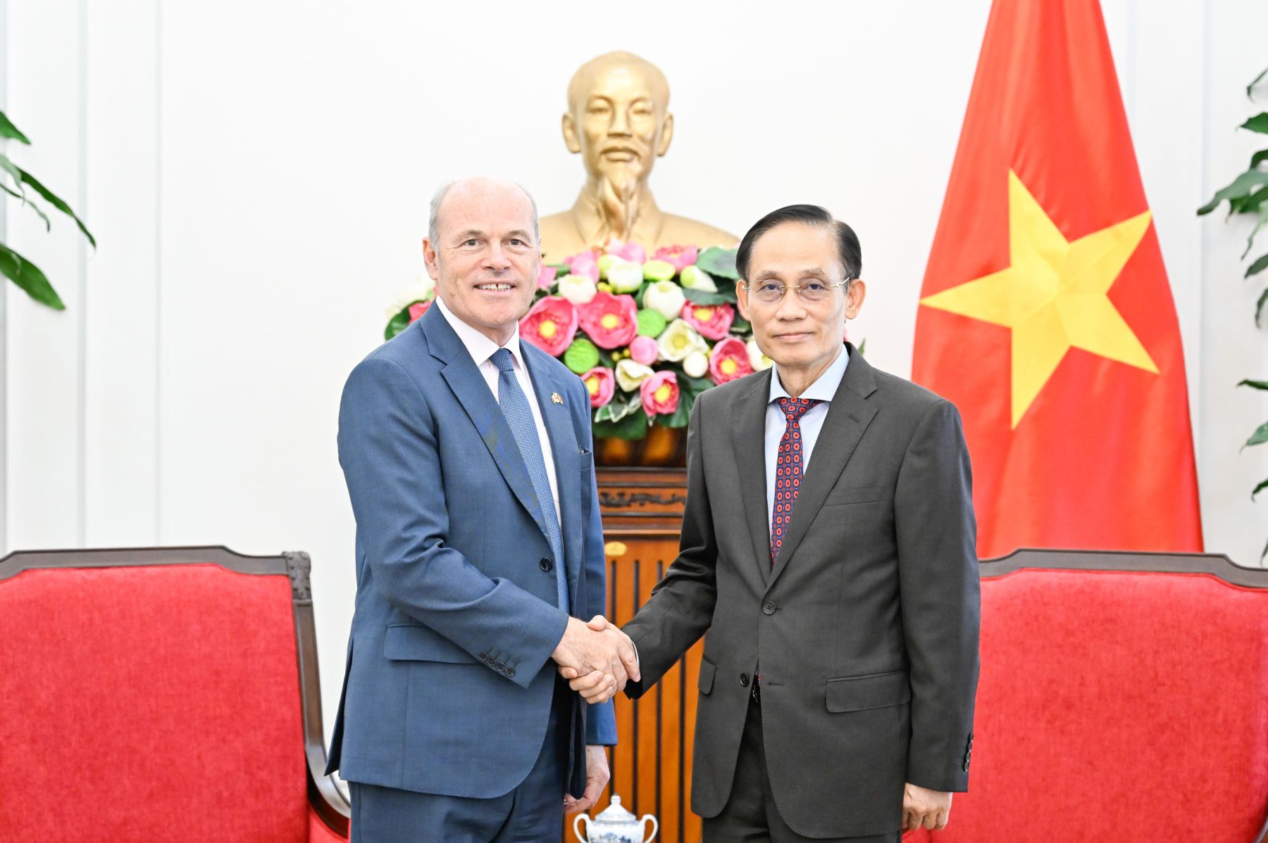 Le Vietnam prêt à élever ses relations avec le Canada à un niveau supérieur