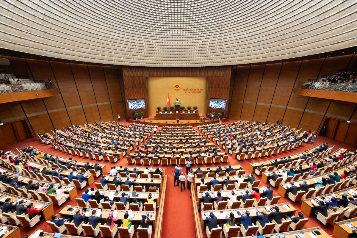 L'Assemblée nationale ouvre sa première session extraordinaire de la XVIe législature le 3 août