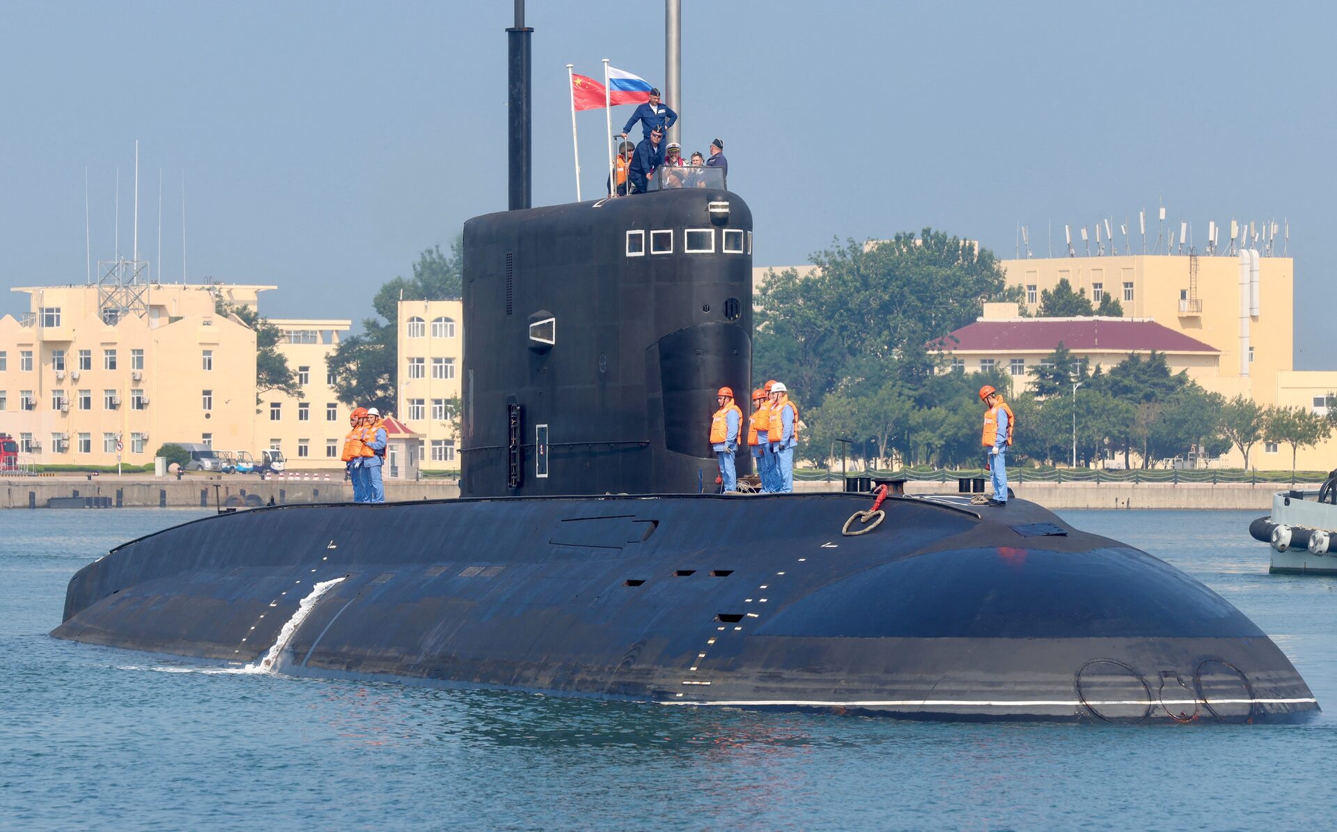 ВМС Китая и ВМФ России успешно завершили морскую фазу совместных учений