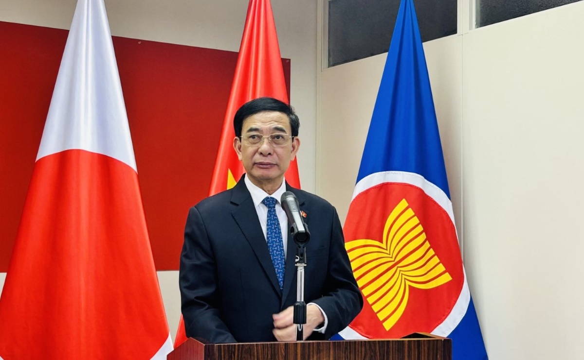 Vizepremierminister und Verteidigungsminister Phan Van Giang beginnt Japan-Besuch