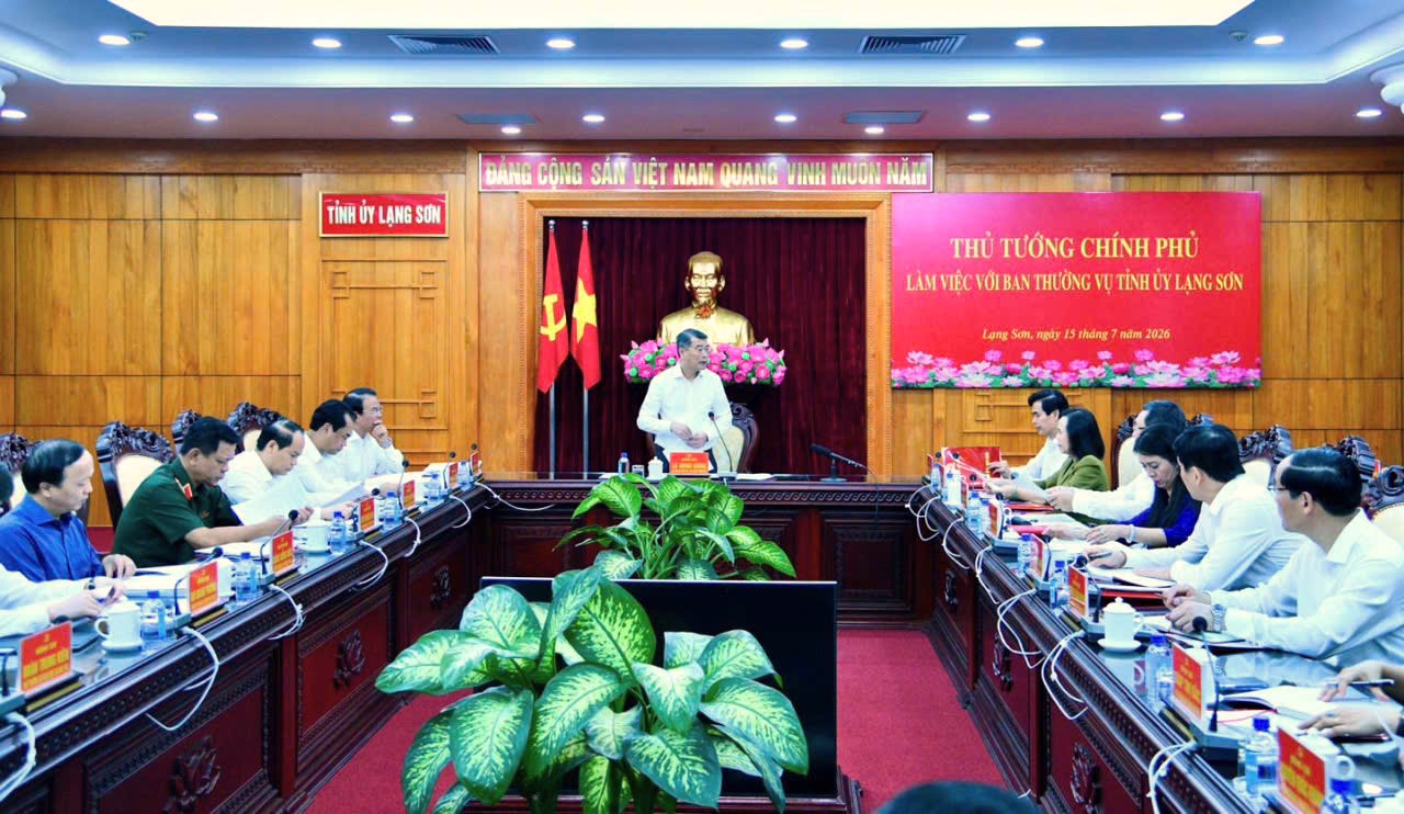 Primer ministro vietnamita insta a Lang Son a convertir sus ventajas en motor de crecimiento