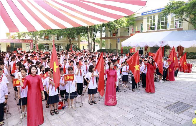 Sekolah-Sekolah di Vietnam Akan Selenggarakan Upacara Pembukaan Tahun Ajaran Baru 2026-2027 Secara Serentak pada Pagi Tgl 5 September