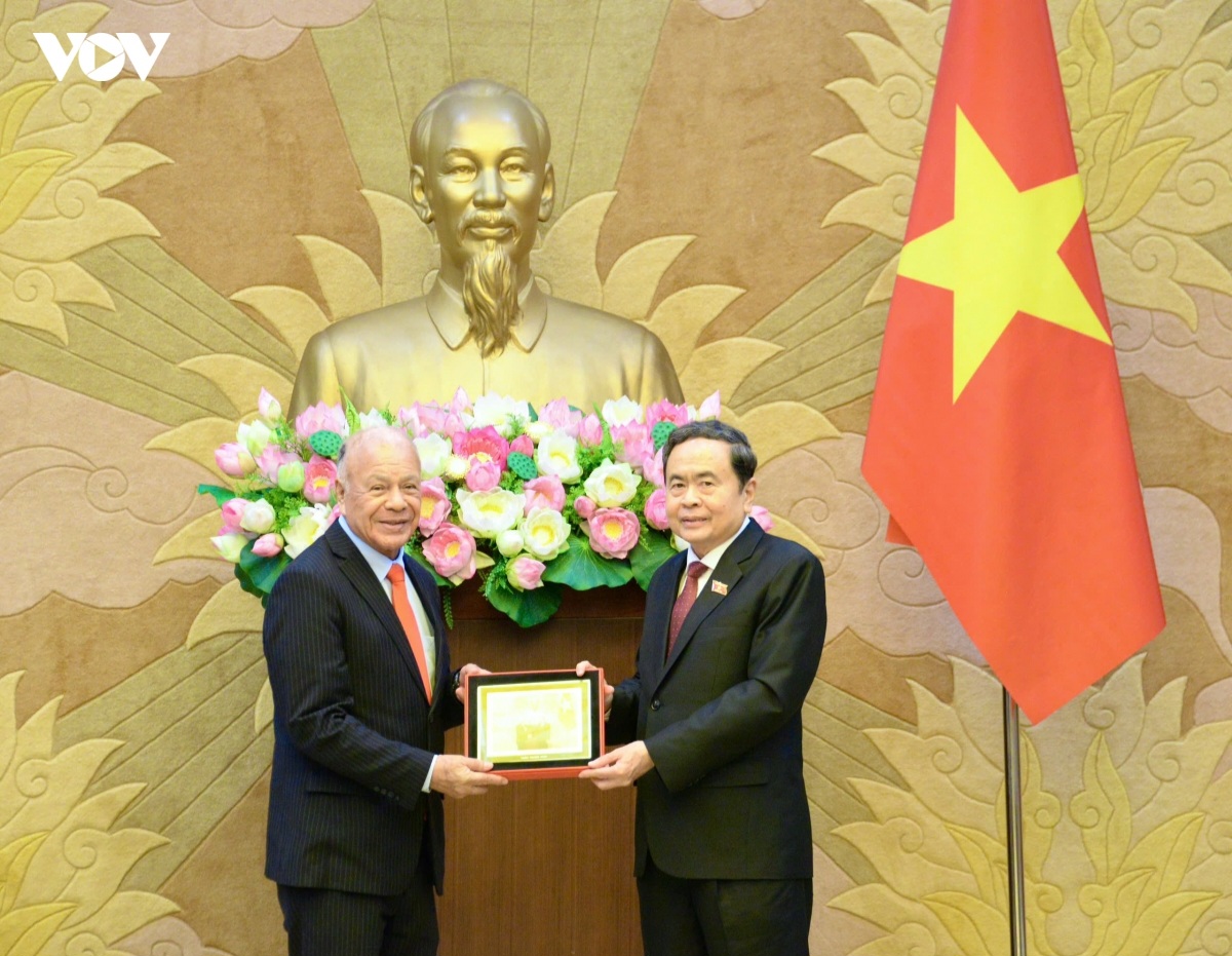 Fortalecimiento de la cooperación entre los Parlamentos de Vietnam y México