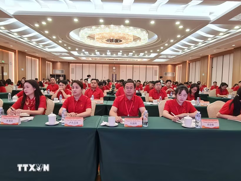 越南青年追寻胡志明主席在中国的足迹