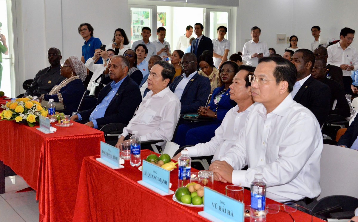 ຫວຽດນາມ ກົດດີວົວ ຊຸກຍູ້ການຮ່ວມມືໃນຂົງເຂດກະສິກຳ
