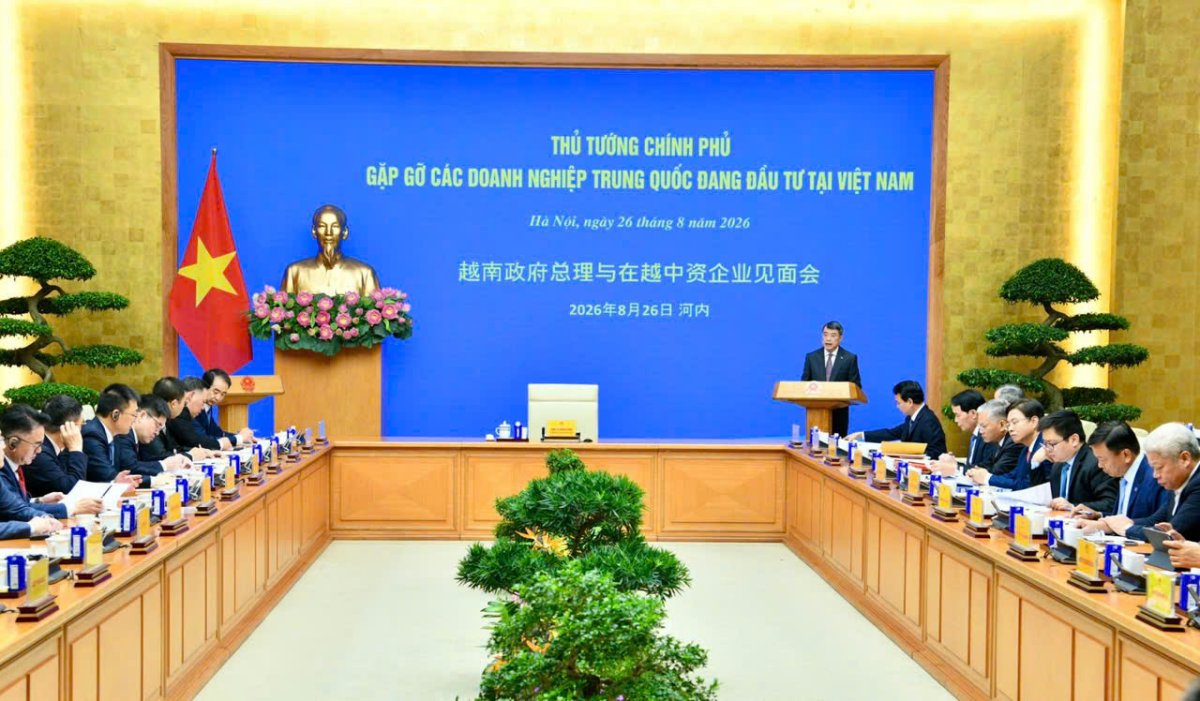 PM Le Minh Hung Minta Para Pelaku Usaha Tiongkok untuk Tingkatkan Investasi dengan Kualitas yang Lebih Baik dan Teknologi yang Lebih Canggih