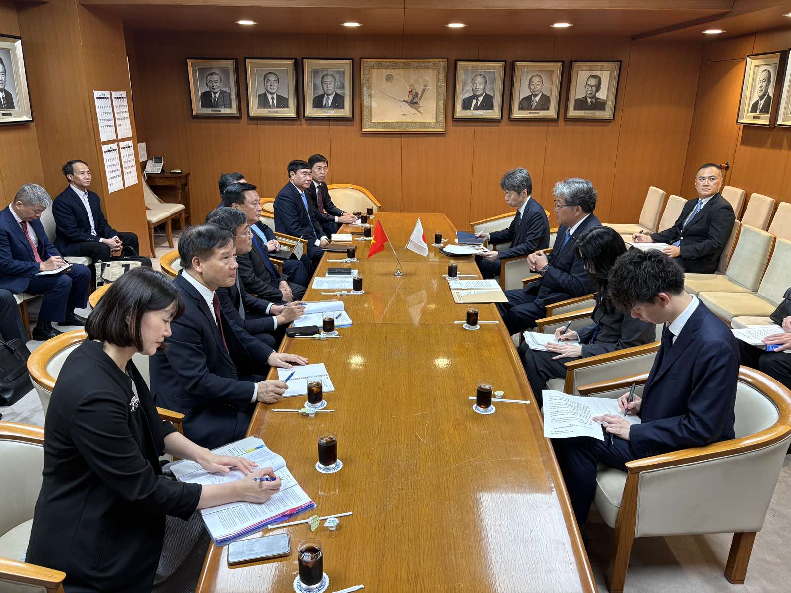 中央理論評議会議長、訪日し与党幹部と会談　日越関係の強化で一致