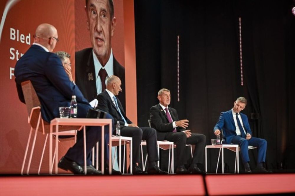 Bleder Strategieforum: Regierungschefs aus Mittel- und Osteuropa rufen zur EU-Reform auf