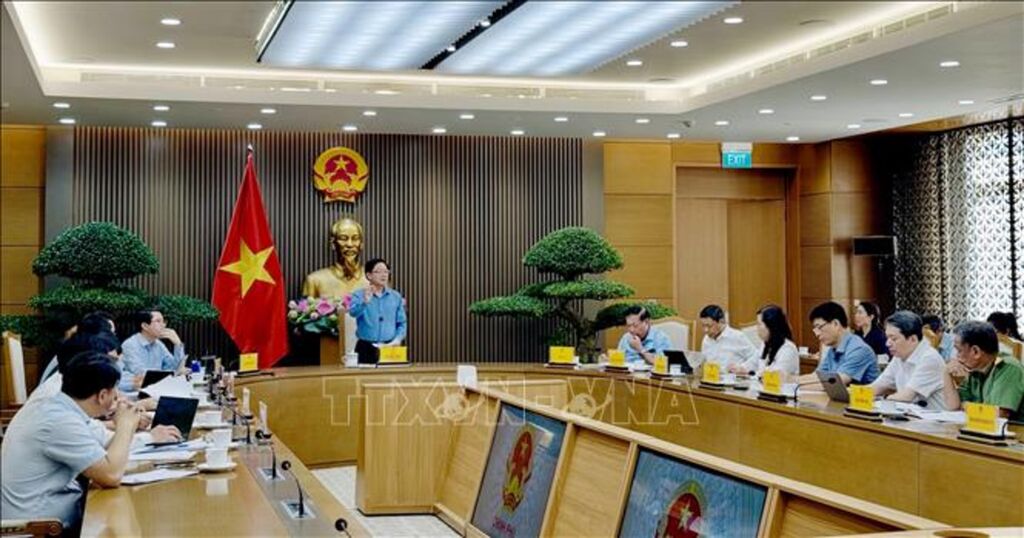 호 꾸옥 중 부총리, “과학기술 시장 발전 위해 규제 철폐해야…”