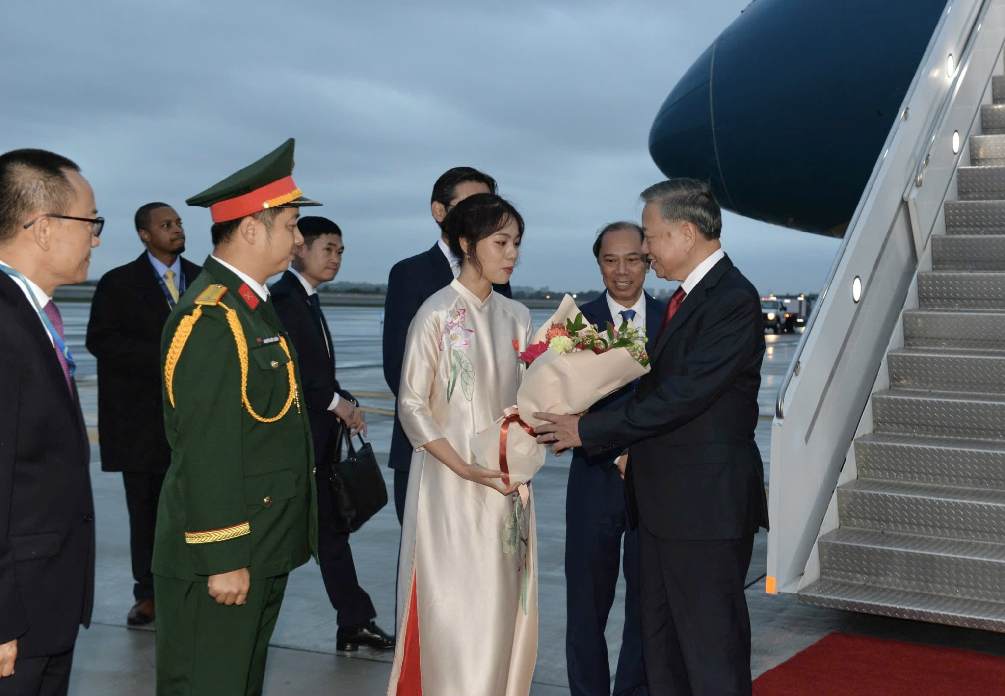 Meningkatkan Kapabilitas  Diplomatik Bersama Visi Integrasi Internasional Vietnam di Era Pembangunan Baru