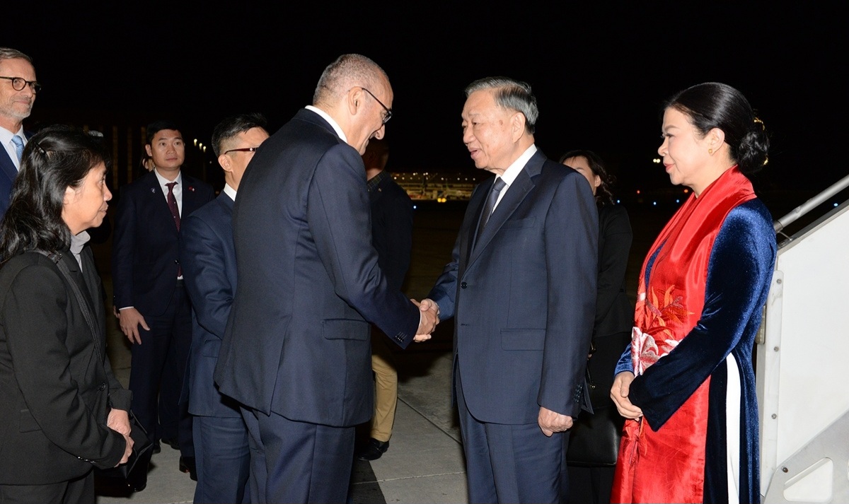 Líder vietnamita inicia su visita oficial a Francia y participa en la Cumbre Internacional del Espacio