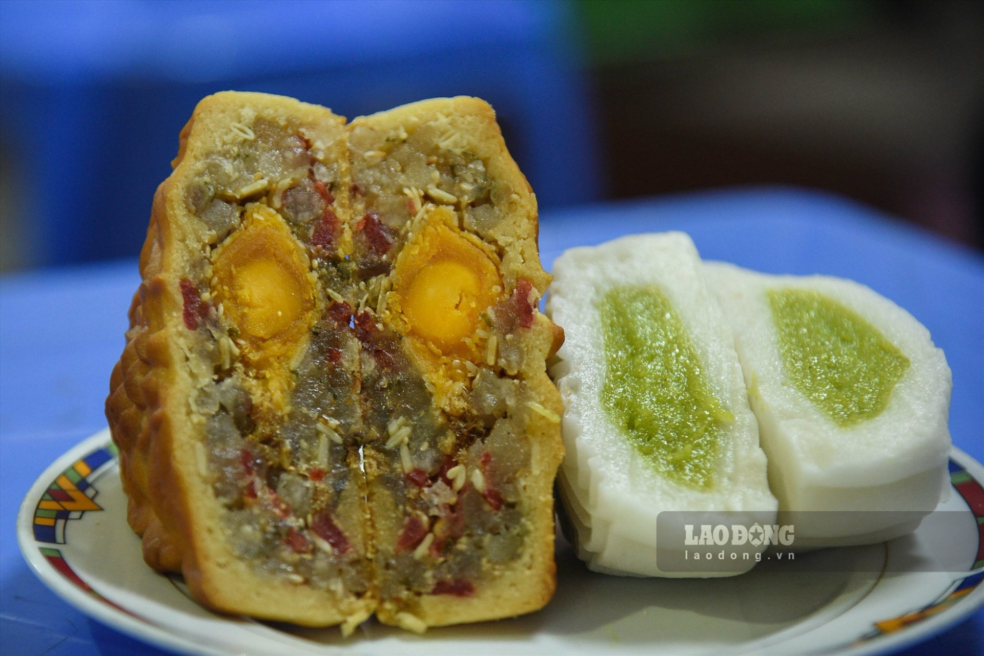 하노이 쑤언딘 마을, 전통 월병 장인의 손맛 이어가다