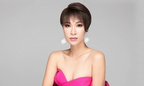 女性歌手は、ウエン・リンの選曲