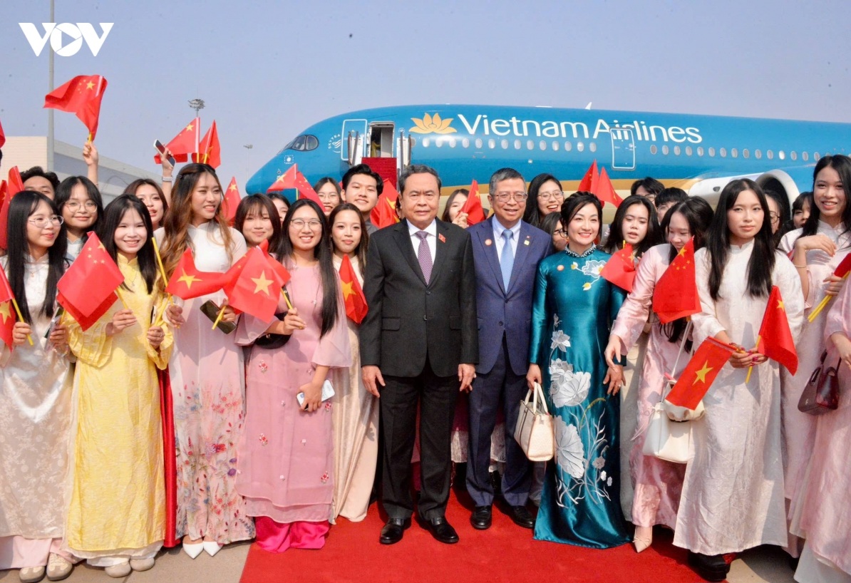Ketua MN Tran Thanh Man Tiba di Beijing, Memulai Kunjungan Resmi ke Tiongkok