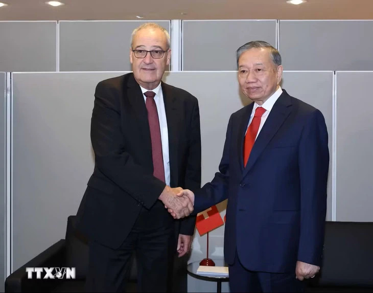 Las relaciones entre Vietnam y Suiza, orientadas hacia resultados sustanciales